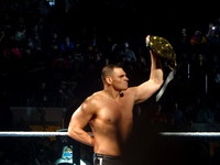 WWE Live Holiday Tour 12/26 and Holiday Photos